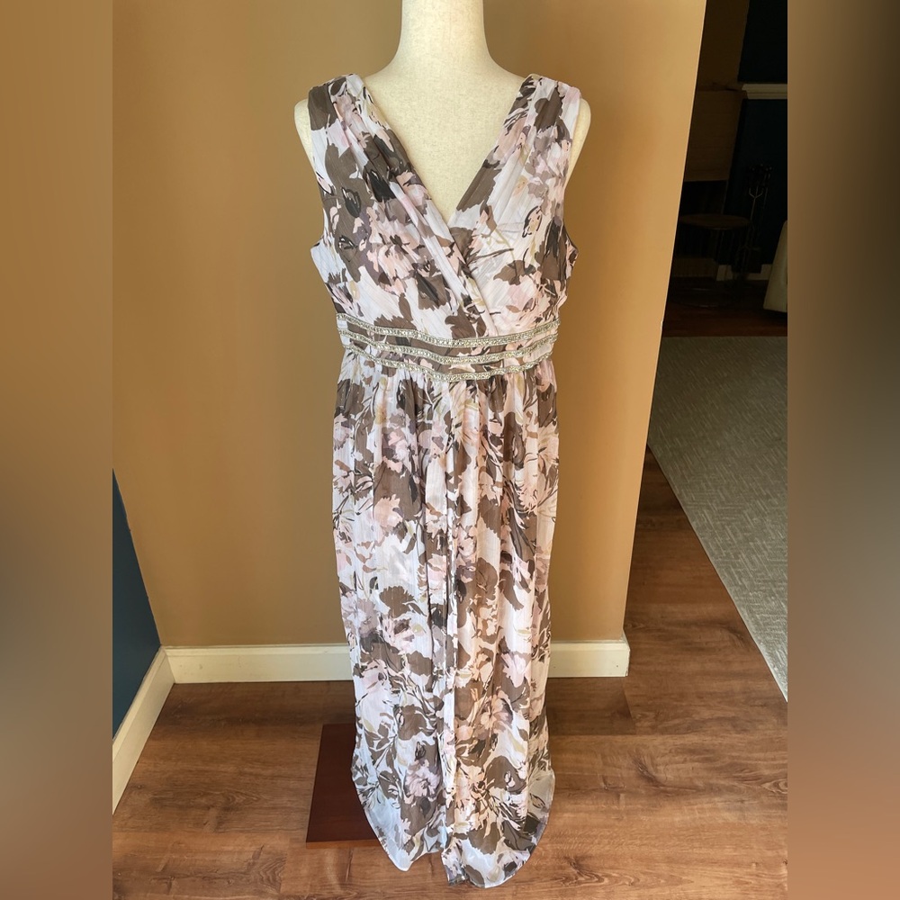 R&M Richards Floral Sleeveless Gown Dress Size 12P Petite Bejeweled Empire Waist - Picture 2 of 10